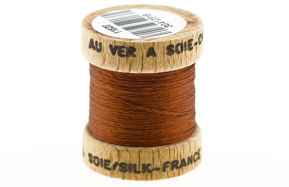 100% Ren Fransk Silke - Brun fra The Fly Co.